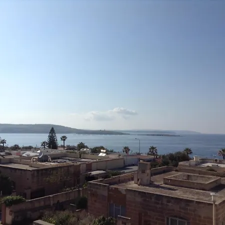 Seafront Apartment With Pool St. Paul's Bay Exterior foto